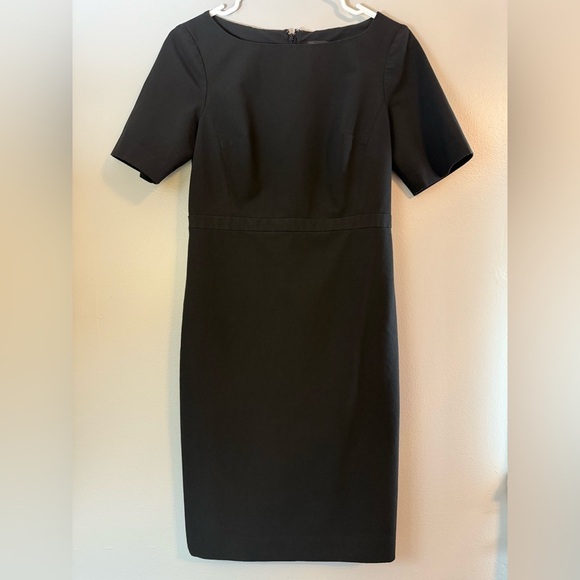 Ann Taylor Black The Boatneck Sheath Dress in Seasonless Stretch Size 0 - Picture 2 of 12